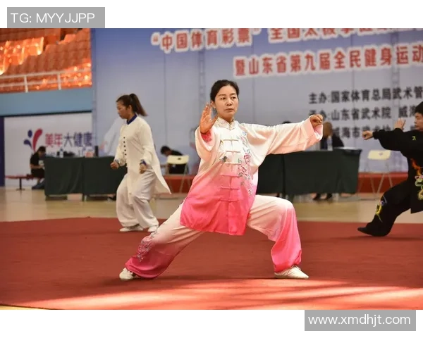 全国太极拳公开赛点着大众参加热心